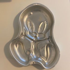 Tweety Bird Cake Pan